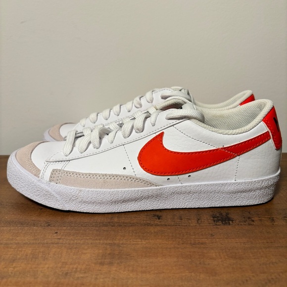 Nike Blazer Low '77 Leather Sneakers Womens 7 Youth 5.5 White Team Orange Shoes - Picture 3 of 7